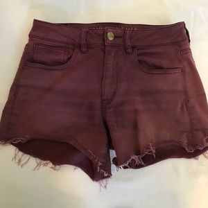 American eagle maroon super stretch shorts
